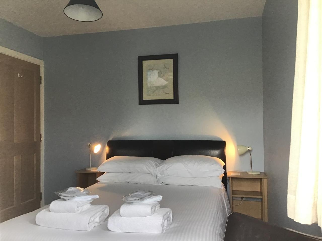 Trotternish B&B Kingsburgh Экстерьер фото